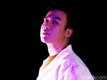 Deretan Lagu Vidi Aldiano Bernada Motivasi Ini Abadi di Hati Fans