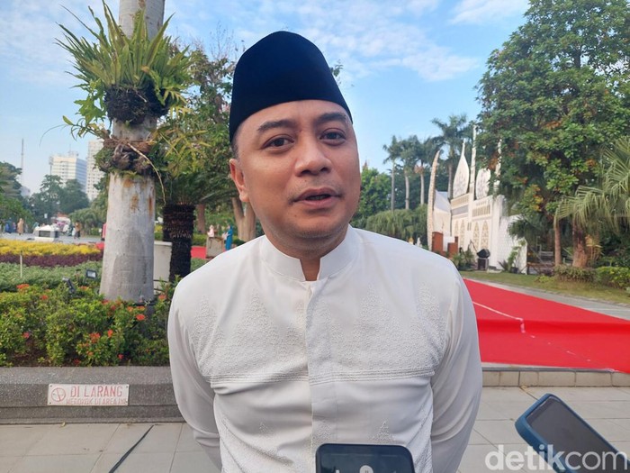 Wali Kota Surabaya Eri Cahyadi