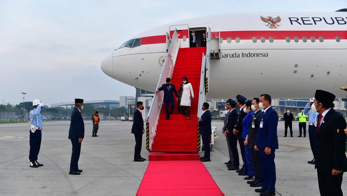 Wapres Maruf Amin tiba di tanah air usai menjalankan ibadah haji.