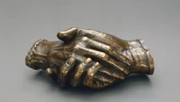 Terakhir, ada Jung Kook yang memilih patung Clasped Hands of Robert dan Elizabeth Barrett Browning (1853) oleh Harriet Goodhue Hosmer sebagai salah satu karya favoritnya. Sebagai anggota termuda, anggota lain memegang tangan saya melalui banyak kesulitan dan tantangan, kata Jung Kook. Foto: Met Collection/ Istimewa