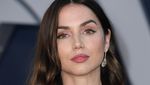 Ana de Armas Sang Mata-mata Seksi