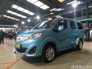 BYD T3 Dibeli Blue Bird Rp 650 Juta: Mirip Nissan Evalia, Bisa Tembus 300 Km!
