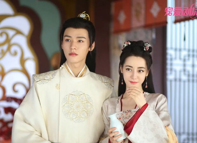 Dilraba Dilmurat jadi pemeran utama dalam serial drama ‘Legend of Anle’. Ia berperan sebagai Di Zi Yuan, wanita yang ingin balas dendam atas kematian keluarganya. Foto: Instagram/@anlezhuan_
