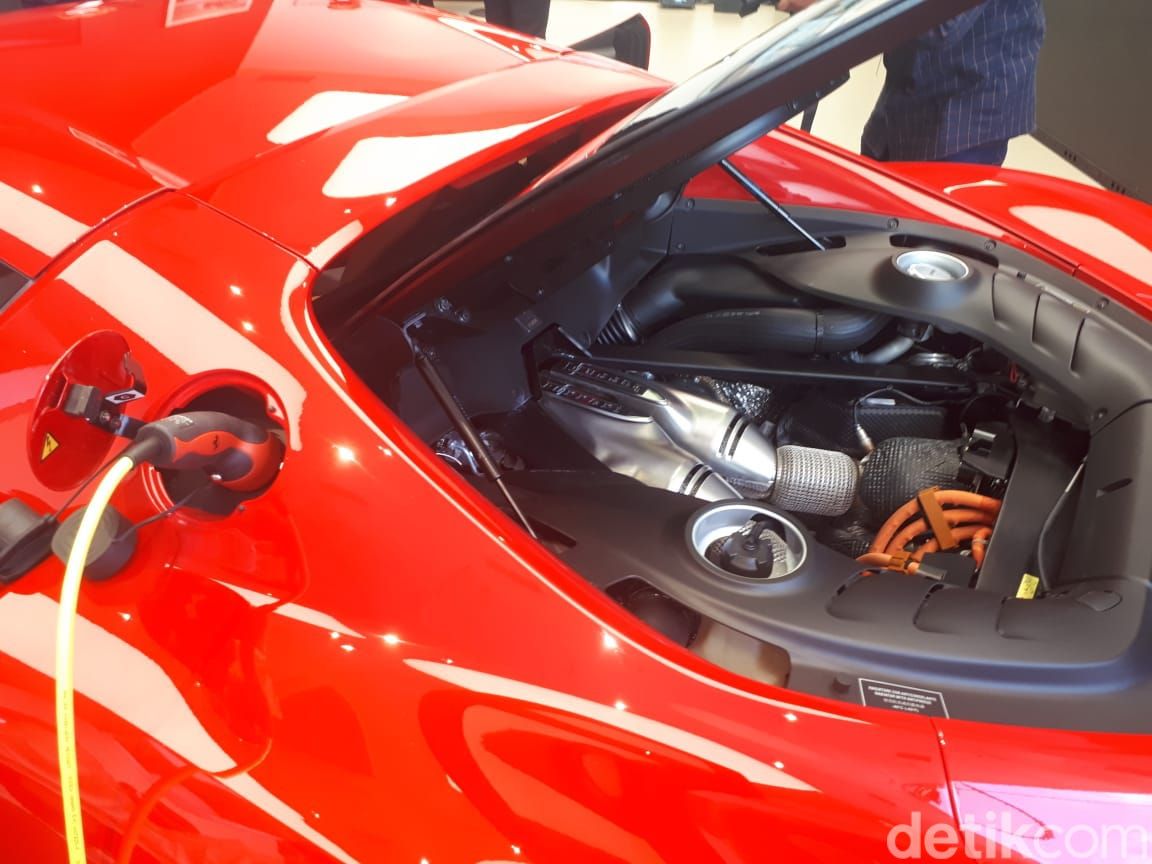Ferrari 296 GTB hadir di Indonesia