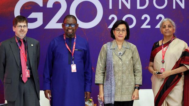(L-R) US Undersecretary of International Affairs Department of Treasury Andy Baukol, South Africa's Finance Minister Enoch Godongwana, Indonesia's Finance Minister Sri Mulyani Indrawati and India's Finance Minister Nirmala Sitharaman pose for photo prior to a side event during the G20 Finance Ministers and Central Bank Governors Meeting in Nusa Dua, Bali, Indonesia, 14 July 2022. Made Nagi/Pool via REUTERS