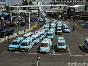 Harga BBM Naik, Ongkos Angkot Naik Rp 2.000!