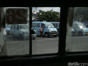 Cegah Pelecehan Seks, DKI Minta Angkot-MRT Tempel Stiker dan Penyuluhan