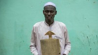 Diketahui, kegiatan menulis ayat Al-Quran di papan kayu telah menjadi kegiatan yang kerap dilakukan anak-anak di Sudan. Kegiatan itu biasanya dilakukan untuk mengisi hari-hari di bulan Ramadan.