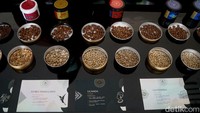Diketahui, Deni bukanlah orang baru dalam dunia kopi. Ia telah berkecimpung dalam bidang tersebut sejak 12 tahun lalu, mulai dari menjadi barista hingga menjadi kopi konsultan di sejumlah negara Timur Tengah.