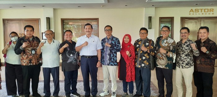 Luhut dan Tim Pemkab Sumedang