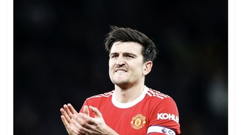 Tapi ada juga yang mendukung Maguire seperti netizen ini yang menulis bahwa dia bangga Maguire menjadi kapten MU. Foto: Twitter