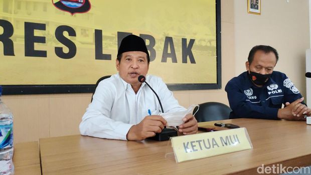 MUI Lebak akan membina Natrom alias Ayah (62), pria yang mengaku sebagai dewa matahari. Natrom juga diperbolehkan pulang ke rumah. (Fathul R/detikcom)