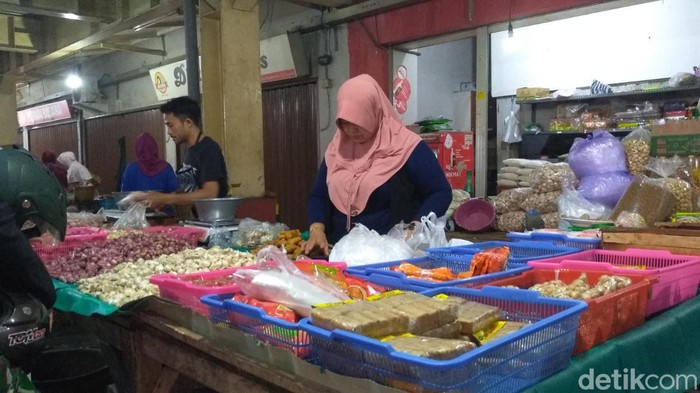 Pasar Bandarjo, Ungaran, Kabupaten Semarang, Kamis (14/7/2022).