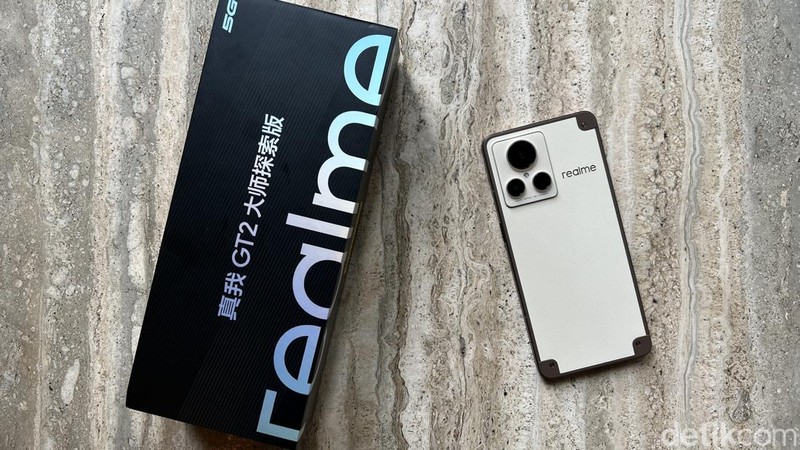 Realme GT 2 Explorer Master Edition