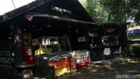 Namun saat liburan sekolah serta lebaran, tempat wisata ini akan ramai oleh pengunjung.