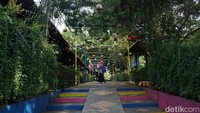 Tempat wisata ini berlokasi di kawasan Cipulir, Kebayoran Lama, Jakarta Selatan.