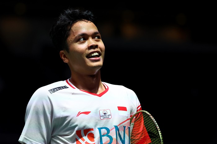 Tunggal putra Indonesia Anthony Sinisuka Ginting melaju ke babak perempatfinal Singapore Open 2022. Ia sukses kalahkan Li Chun-Yi 21-12, 19-21, dan 21-16.
