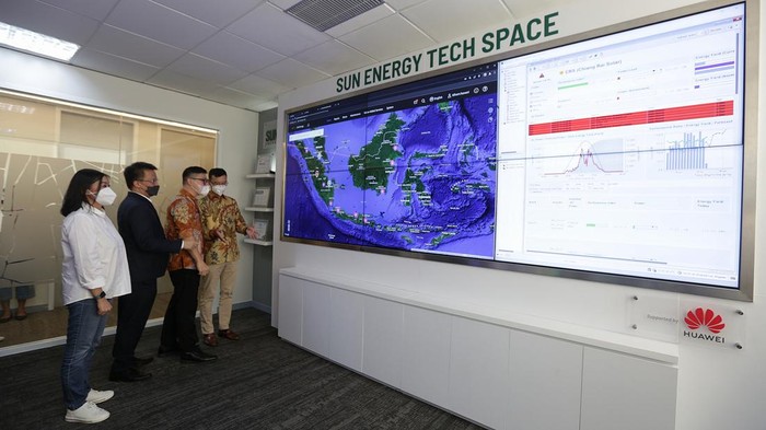 Teknologi Pemantau Panel Surya Berbasis IoT Startup energi surya SUN Energy meluncurkan ruang pemantauan kinerja Pembangkit Listrik Tenaga Surya (PLTS) berbasis Internet of Things (IoT).