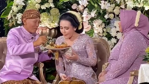 Via Vallen menikah di sidoarjo