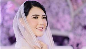 10 Potret Bahagia Via Vallen Jelang Gelar Pernikahan 5 Hari Berturut-turut