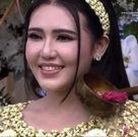 Via Vallen sendiri terlihat memancarkan aura berbahagia menjelang resmi jadi istri Chevra Yolandi.Foto: Instagram @indosiar