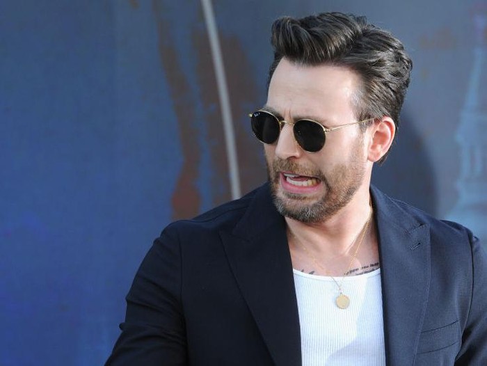 HOLLYWOOD, CA - JULY 13: Chris Evans arrives for the World Premiere Of Netflixs The Gray Man held at TCL Chinese Theatre on July 13, 2022 in Hollywood, California. (Photo by Albert L. Ortega/Getty Images)