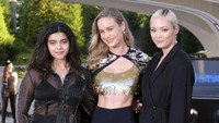 Iman Vellani merupakan pemeran Ms. Marvel, sementara Pom Klementieff sedang tampil singkat di Thor: Love and Thunder sebagai Mantis. (Foto: Laurent Viteur/Getty Images) 