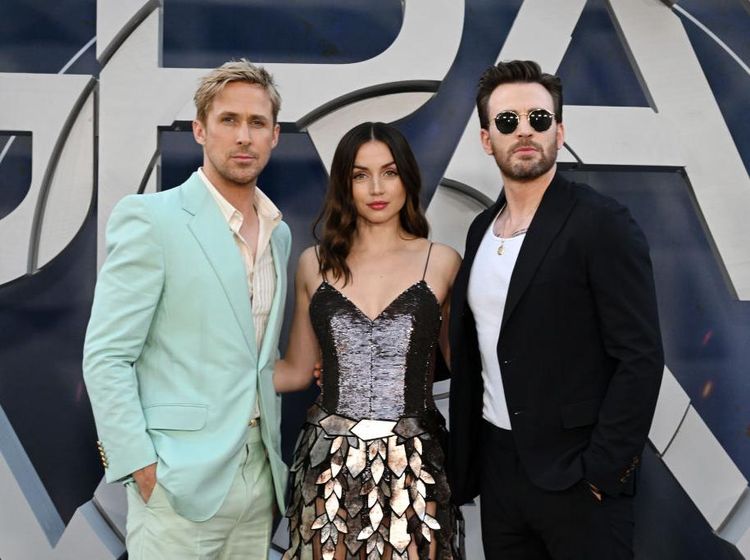 Serangan Visual Ryan Gosling, Ana De Armas, dan Chris Evans!