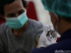 Hari Ini Sah Jadi Syarat Perjalanan, Sudah Vaksin Booster Belum?