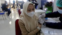 Pemberlakuan aturan ini menjadi salah satu upaya untuk menekan laju kenaikan kasus COVID-19 di Tanah Air yang kembali mengalami penambahan beberapa waktu terakhir.
