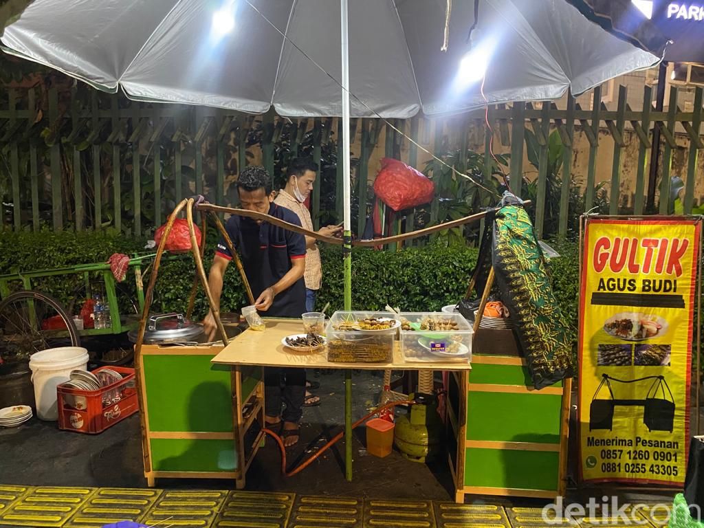 Gultik Pak Agus Budi : Gultik Murah Legendaris di Pengkolan Blok M Plaza