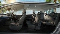 Masuk ke dalam interior, Hyundai menawarkan opsi captain seat. Perlu diketahui konsumen perlu membayar biaya tambahan senilai Rp 1 juta untuk pilihan Captain Seat yang tersedia pada varian Trend, Style, dan Prime. Foto: PT Hyundai Motors Indonesia