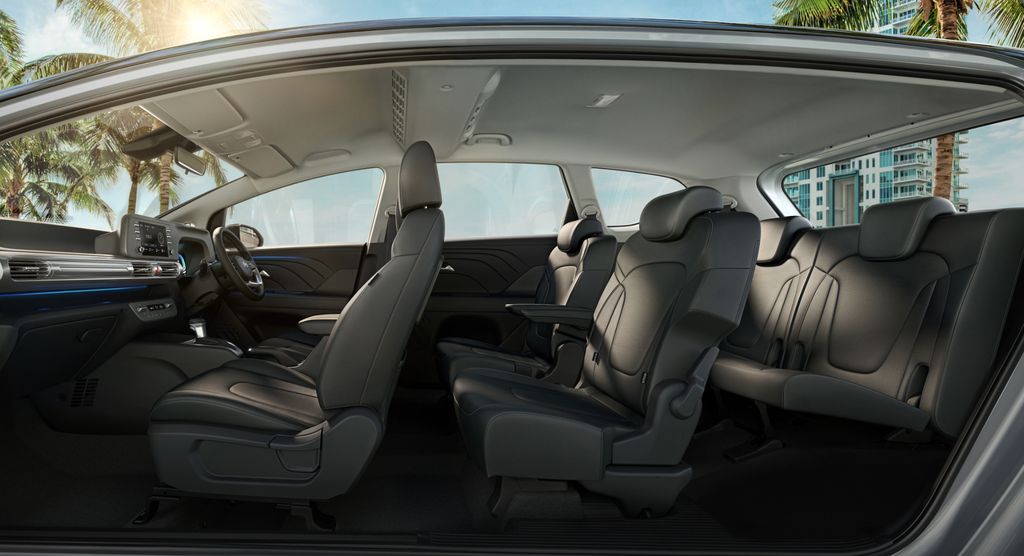 Hyundai Stargazer.