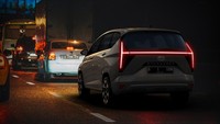 Buritan belakang yang mengusung Distinctive H Rear Lamp disebut melambangkan keseimbangan, kesatuan, dan keharmonisan yang menghubungkan Indonesia dari bagian Timur hingga ke Barat. Foto: PT Hyundai Motors Indonesia