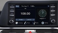 Sementara dari segi hiburan, Hyundai membenamkan layar 8 inch Audio dengan konektivitas smartphone. Foto: Hyundai
