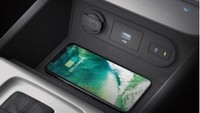 Fitur wireless charging untuk smartphone. Foto: Hyundai