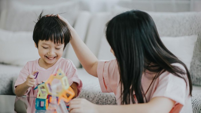 Orang Tua Wajib Tahu! Ini Jenis Kecerdasan Anak dan Pola Asuh yang Tepat