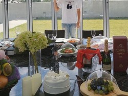 Rumah Aktor Extraordinary Attorney Woo Viral Bak Galeri Seni, Intip Isinya