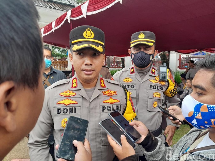 Kapolres Cianjur AKBP Doni Hermawan