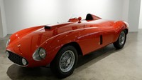 Selanjutnya, ada Ferrari 375 MM Spider 1953.