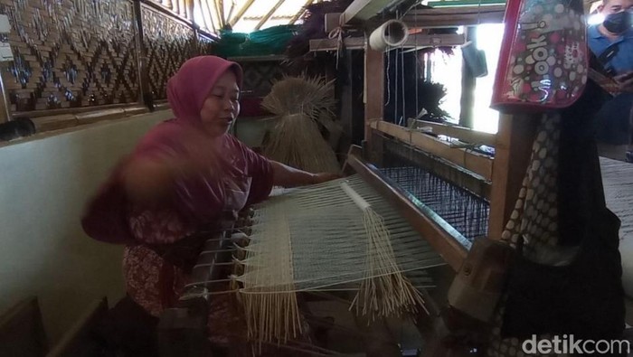 Mengenal Mendong di Tasikmalaya