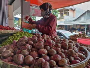 Harga Sembako Jatim 7 Oktober 2024, Bawang Merah Naik Rp 6.241