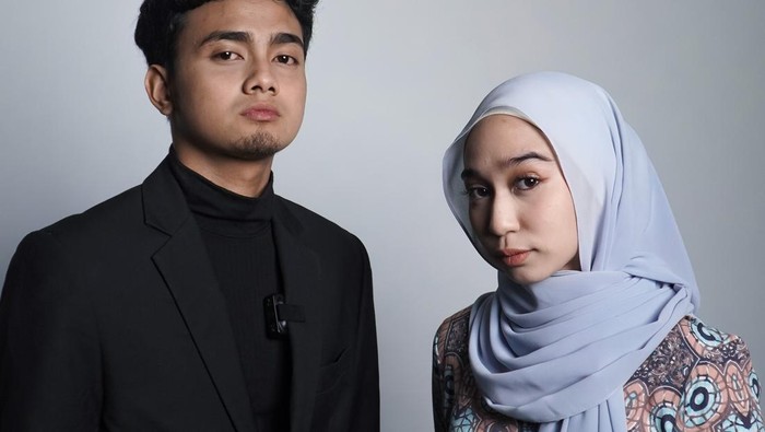 Penyanyi asal Malaysia viral, Nuha Sakinah Binti Saiful Bahrin membawakan lagu berjudul Casablanca dan berduet dengan Naufal Azrin.