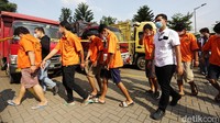 Kini para tersangka diamankan di Polres Jakarta Timur.