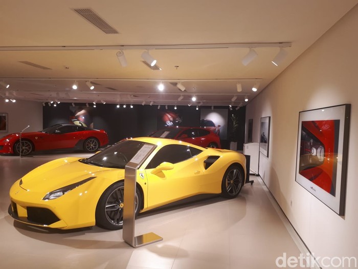 Showroom Ferrari di Jalan Proklamasi No. 36A Jakarta. Showroom Ferrari di Jalan Proklamasi No. 36A Jakarta.