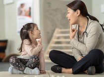 Video: Kenali Faktor Penyebab Anak Terlambat Bicara