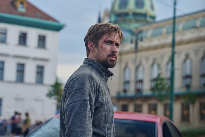 The Gray Man The Gray Man (2022) Ryan Gosling as Six. Cr. Paul Abell/Netflix Β© 2022
