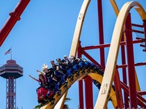 Insiden Tragis, Pengunjung Meninggal Usai Naik Roller Coaster