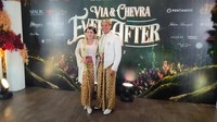 Senyum Via Vallen dan Chevra setelah menikah/Foto: Praditya Fauzi Rahman