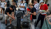 Diketahui suhu di Madrid tercatat mencapai di atas 40 derajat celcius.  